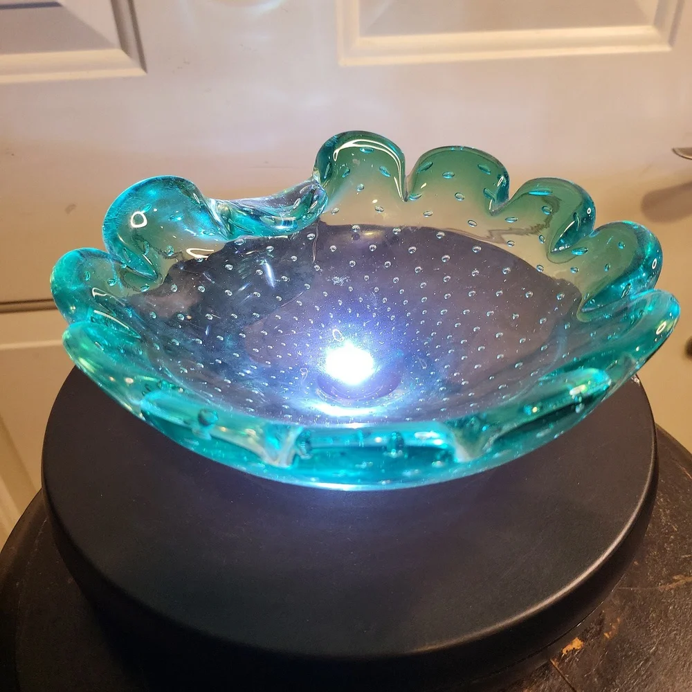 Murano Controlled Bubble Mint Green Heavy Assymetric Bowl w/ Scalloped E…